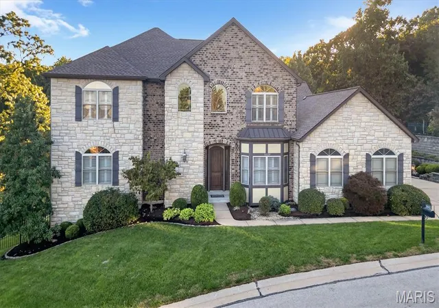 Photo 3 of Single family home for sale at 16620 Wycliffe Pl Dr, Wildwood, MO 63005 | MLS# MIS26059723 | Listing updated on 2026-10-19
