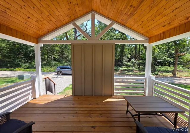 Photo 3 of Single family home for sale at 101 Terra Alta Dr, Poplar Bluff, MO 63901 | MLS# MIS26059731 | Listing updated on 2026-09-23