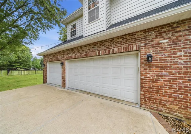 Photo 3 of Single family home for sale at 1715 Cameron Ct, Edwardsville, IL 62025 | MLS# MIS26059735 | Listing updated on 2026-10-04