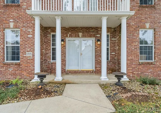 Photo 3 of Single family home for sale at 1715 Cameron Ct, Edwardsville, IL 62025 | MLS# MIS26059735 | Listing updated on 2026-10-04