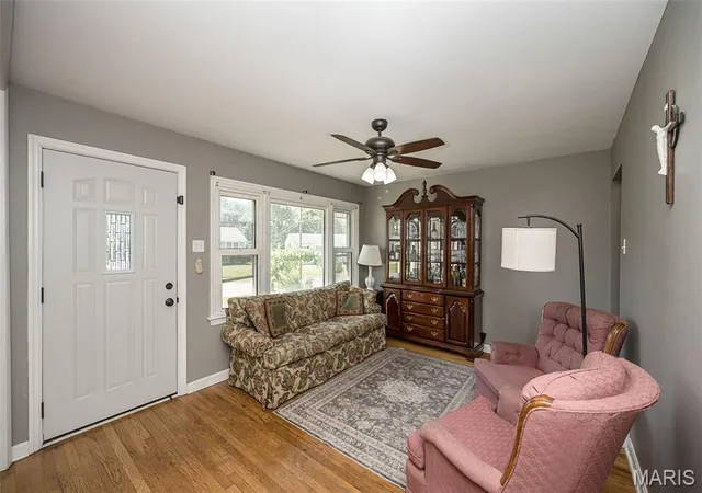 Photo 3 of Sale Pending at 10341 Saint Katherine Ln, Saint Ann, MO 63074 | MLS# MIS26059770 | Listing updated on 2026-09-20