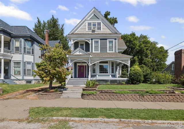 Photo 2 of Single family home for sale at 536 E 6th Street, Alton, IL 62002 | MLS# MIS26059772 | Listing updated on 2026-09-20