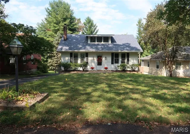 Photo 1 of Single family home for sale at 711 Fieldston Ter, Saint Louis, MO 63119 | MLS# MIS26059785 | Listing updated on 2026-09-18