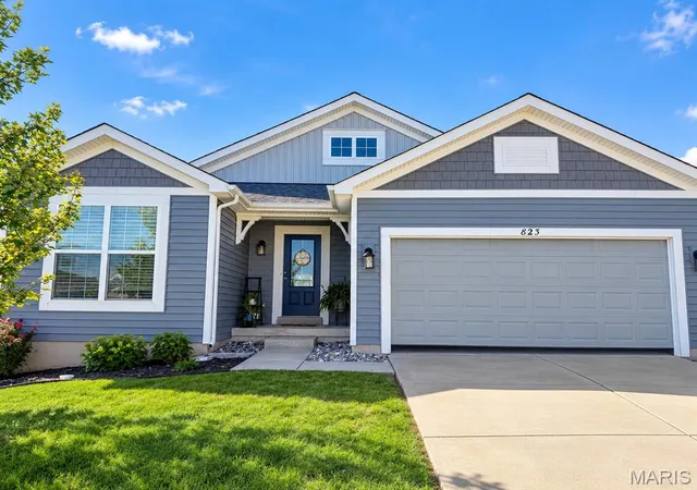 Photo 2 of Sale Pending at 823 Caspian Dr, Wentzville, MO 63385 | MLS# MIS26059793 | Listing updated on 2026-10-05