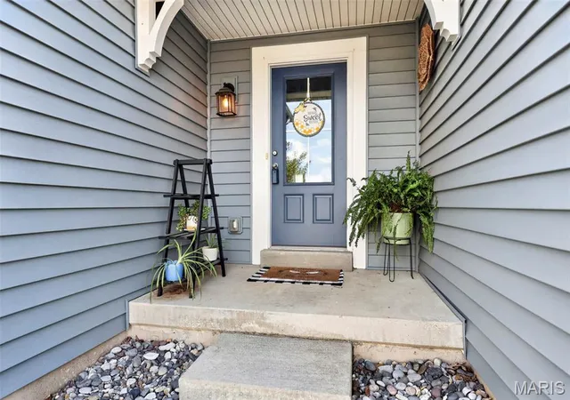 Photo 3 of Sale Pending at 823 Caspian Dr, Wentzville, MO 63385 | MLS# MIS26059793 | Listing updated on 2026-10-05