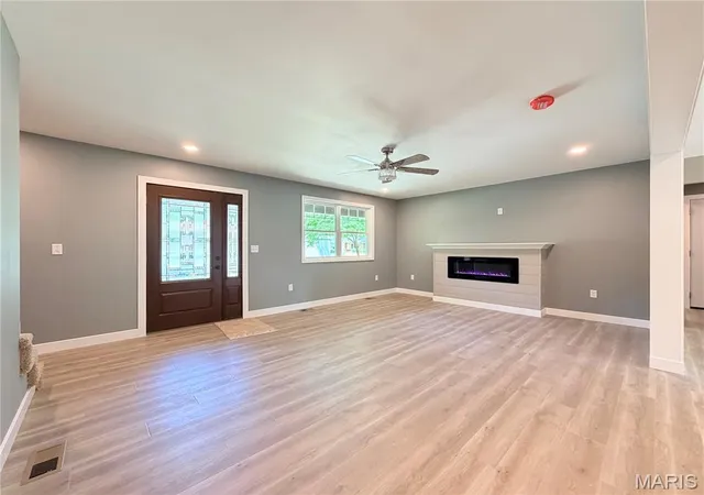 Photo 3 of Single family home for sale at 609 Johnny Dr, Maryville, IL 62062 | MLS# MIS26059798 | Listing updated on 2026-09-18