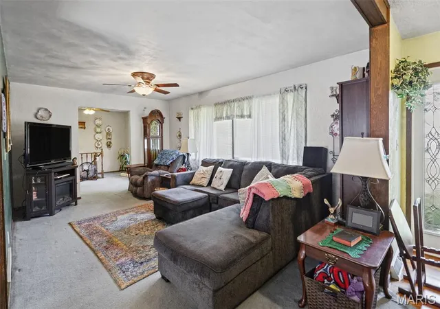 Photo 3 of Single family home for sale at 242 Gall Rd, Columbia, IL 62236 | MLS# MIS26059805 | Listing updated on 2026-10-19