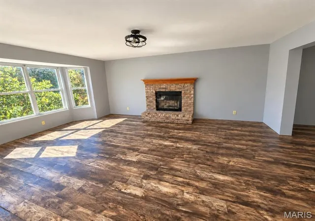 Photo 3 of Single family home for sale at 45 Autumn Crst Ct, Wentzville, MO 63385 | MLS# MIS26059806 | Listing updated on 2026-10-07