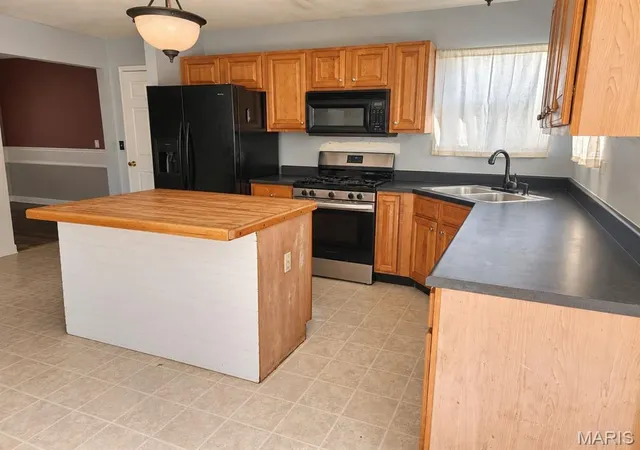 Photo 4 of Single family home for sale at 45 Autumn Crst Ct, Wentzville, MO 63385 | MLS# MIS26059806 | Listing updated on 2026-10-07