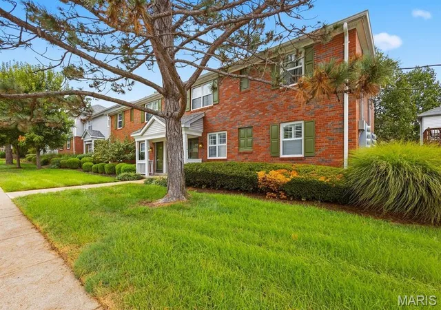 Photo 3 of Condo for sale at 1630 Thrush Ter #1630, Saint Louis, MO 63144 | MLS# MIS26059813 | Listing updated on 2026-10-05