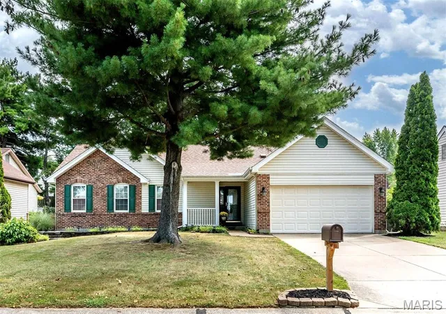 Photo 1 of Single family home for sale at 5 Aken Ct, Saint Peters, MO 63376 | MLS# MIS26059821 | Listing updated on 2026-09-19
