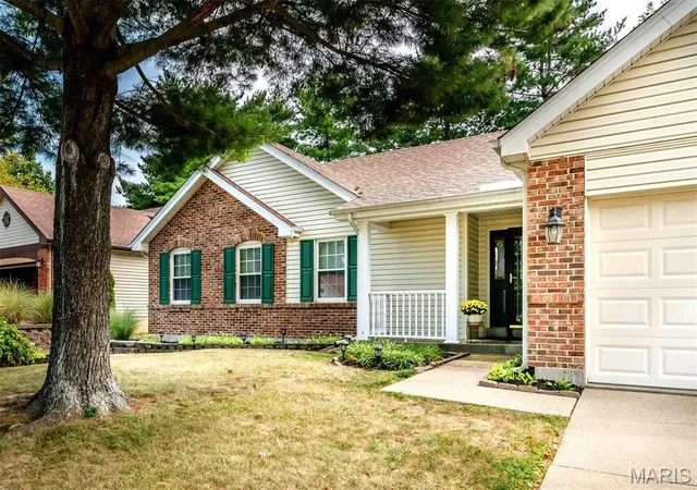Photo 4 of Single family home for sale at 5 Aken Ct, Saint Peters, MO 63376 | MLS# MIS26059821 | Listing updated on 2026-09-19