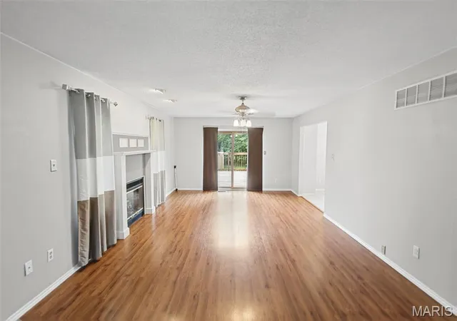 Photo 3 of Single family home for sale at 82 Spring Glen, Collinsville, IL 62234 | MLS# MIS26059826 | Listing updated on 2026-09-28