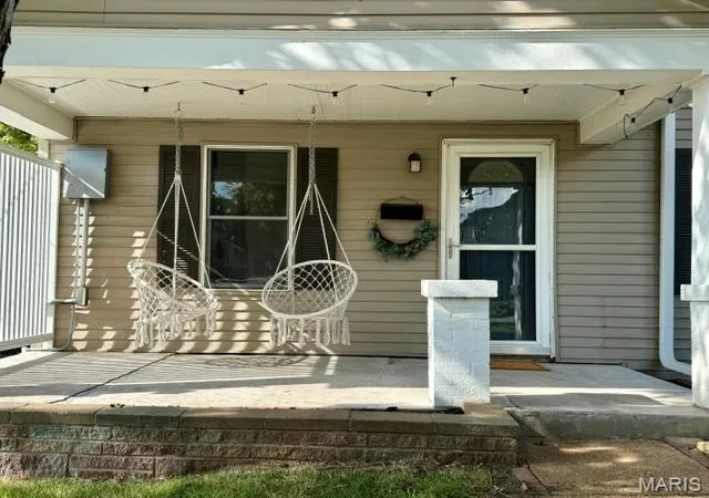 Photo 2 of Sale Pending at 2806 Mckinley St, Hannibal, MO 63401 | MLS# MIS26059836 | Listing updated on 2026-10-13