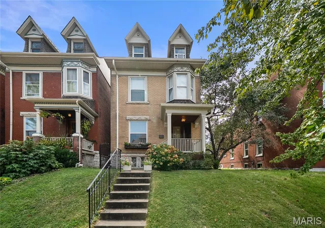 Photo 1 of Single family home for sale at 3924 Cleveland Ave, Saint Louis, MO 63110 | MLS# MIS26059846 | Listing updated on 2026-09-19