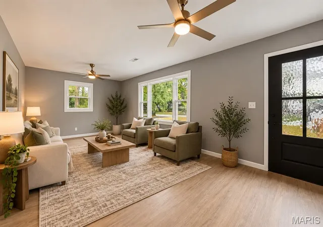 Photo 4 of Single family home for sale at 806 S Court St, Bowling Green, MO 63334 | MLS# MIS26059853 | Listing updated on 2026-09-27