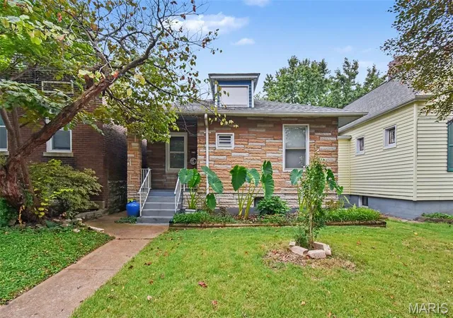 Photo 1 of Single family home for sale at 5218 Gresham Ave, Saint Louis, MO 63109 | MLS# MIS26059863 | Listing updated on 2026-09-22