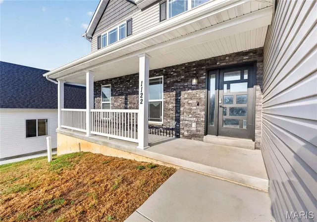 Photo 2 of Single family home for sale at 1122 Daltons Way, Festus, MO 63028 | MLS# MIS26059877 | Listing updated on 2026-09-27