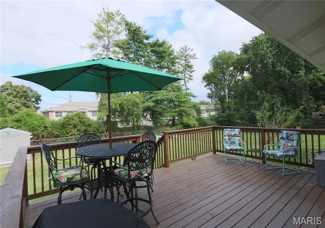 Photo 3 of Sale Pending at 3 Oxbow Rd, Saint Peters, MO 63376 | MLS# MIS26059878 | Listing updated on 2026-10-06