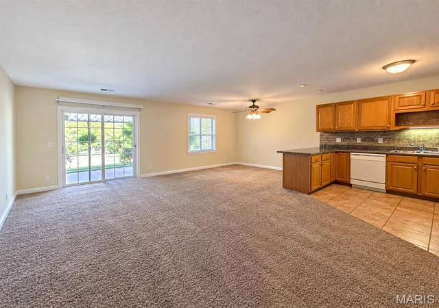 Photo 3 of Single family home for sale at 906 Aspen Ave, Warrenton, MO 63383 | MLS# MIS26059884 | Listing updated on 2026-10-09