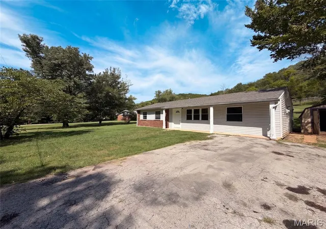 Photo 1 of Single family home for sale at 6436 Kathy Dr, High Ridge, MO 63049 | MLS# MIS26059896 | Listing updated on 2026-09-21