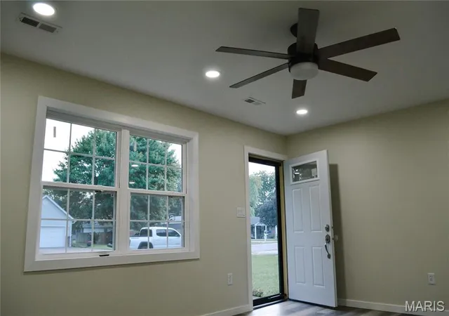 Photo 3 of Single family home for sale at 406 Bell Ln, Oran, MO 63771 | MLS# MIS26059913 | Listing updated on 2026-09-18