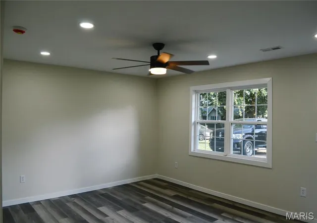 Photo 3 of Single family home for sale at 406 Bell Ln, Oran, MO 63771 | MLS# MIS26059913 | Listing updated on 2026-09-18