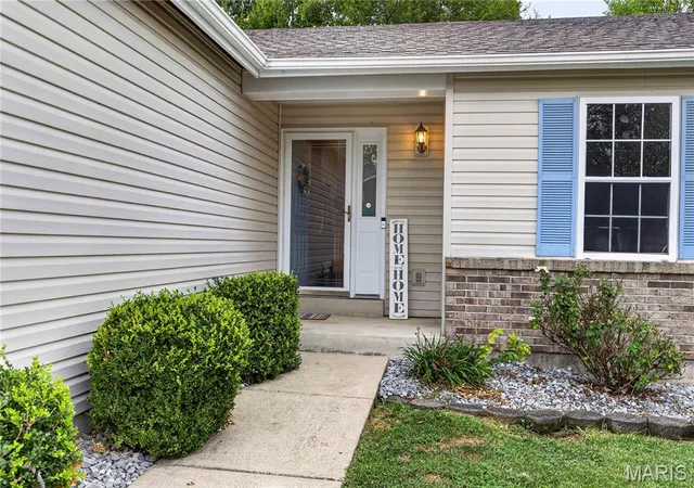 Photo 1 of Single family home for sale at 1683 Oakwood Dr, O Fallon, MO 63366 | MLS# MIS26059927 | Listing updated on 2026-09-25