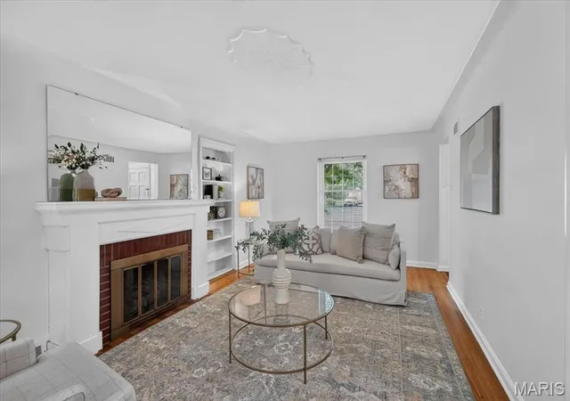 Photo 3 of Single family home for sale at 1210 N Sappington Rd, Saint Louis, MO 63122 | MLS# MIS26059934 | Listing updated on 2026-09-23