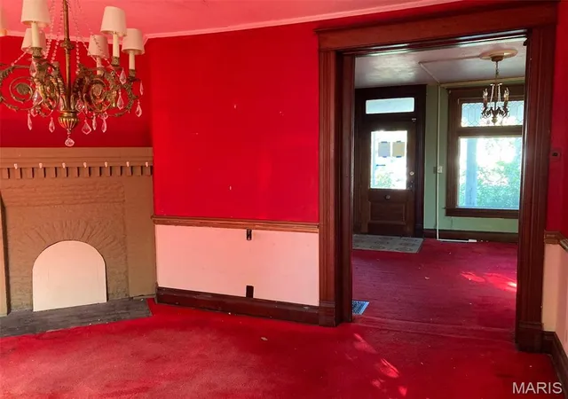 Photo 4 of Sale Pending at 711 Walnut St, Fulton, MO 65251 | MLS# MIS26059937 | Listing updated on 2026-09-29