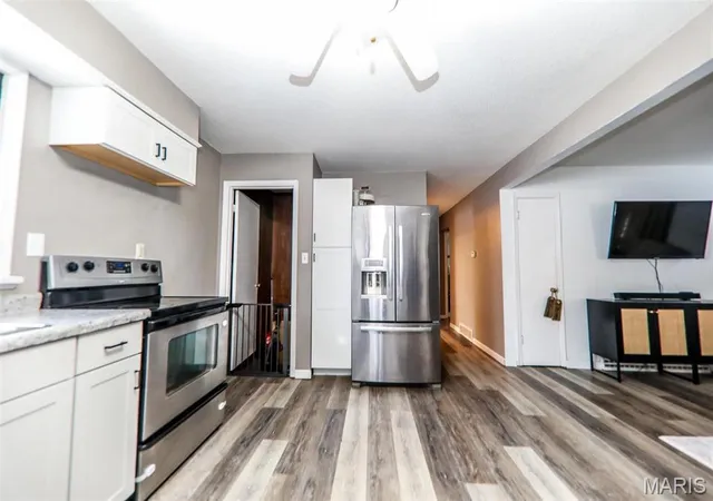 Photo 2 of Single family home for sale at 67 W Woodland Dr, East Alton, IL 62024 | MLS# MIS26059938 | Listing updated on 2026-09-21
