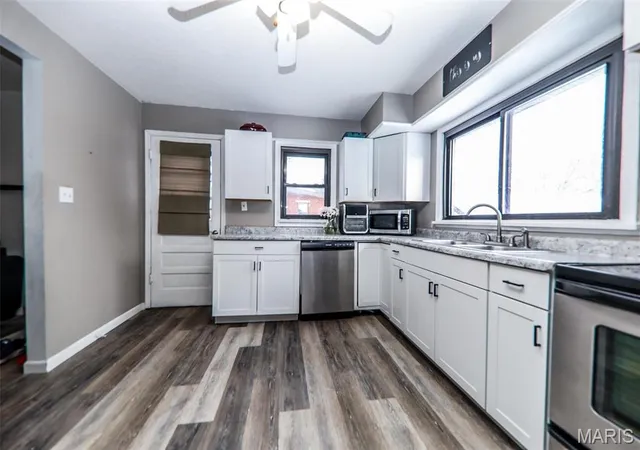 Photo 3 of Single family home for sale at 67 W Woodland Dr, East Alton, IL 62024 | MLS# MIS26059938 | Listing updated on 2026-09-21