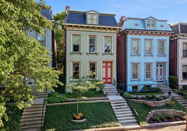 Photo 1 of Single family home for sale at 1816 Hickory St, Saint Louis, MO 63104 | MLS# MIS26059957 | Listing updated on 2026-09-20
