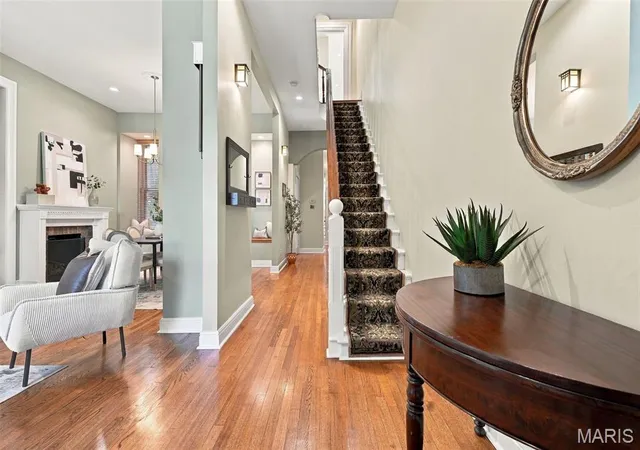 Photo 3 of Single family home for sale at 1816 Hickory St, Saint Louis, MO 63104 | MLS# MIS26059957 | Listing updated on 2026-09-20
