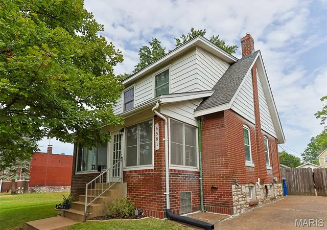 Single family home for sale at 6581 Hoffman Ave, Saint Louis, MO 63139 | MLS# MIS26059964