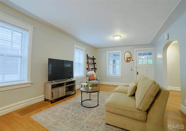 Photo 3 of Single family home for sale at 6581 Hoffman Ave, Saint Louis, MO 63139 | MLS# MIS26059964 | Listing updated on 2026-10-07