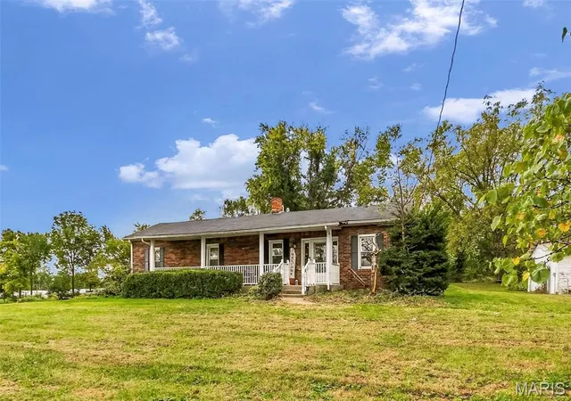 Photo 3 of Single family home for sale at 36 New Hope Rd, Elsberry, MO 63343 | MLS# MIS26059985 | Listing updated on 2026-10-05
