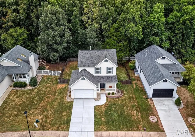 Photo 2 of Single family home for sale at 1033 Providence Pointe Dr, Wentzville, MO 63385 | MLS# MIS26059994 | Listing updated on 2026-09-25