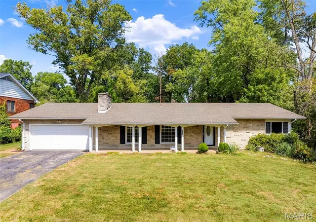 Photo 3 of Single family home for sale at 1505 Claudine Dr, Saint Louis, MO 63138 | MLS# MIS26059996 | Listing updated on 2026-09-17