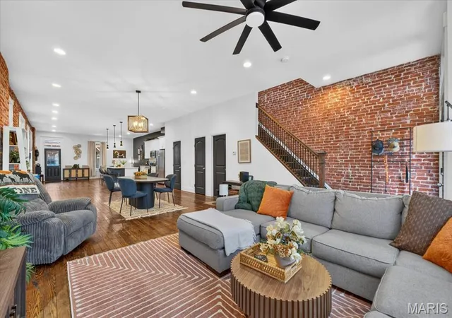 Photo 2 of Single family home for sale at 3237 California Ave, Saint Louis, MO 63118 | MLS# MIS26060001 | Listing updated on 2026-10-07