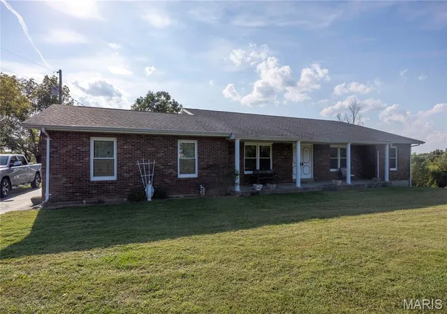 Photo 1 of Single family home for sale at 48 Pcr 852, Perryville, MO 63775 | MLS# MIS26060008 | Listing updated on 2026-09-25