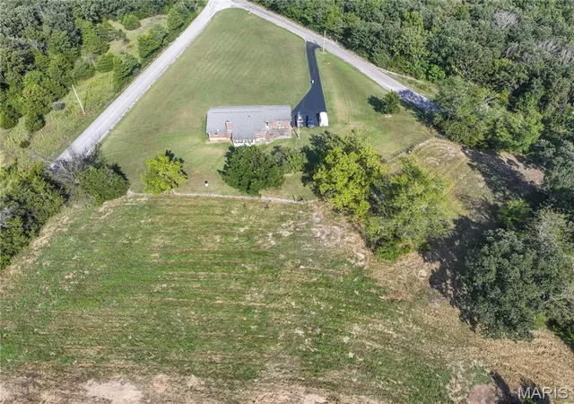 Photo 4 of Single family home for sale at 48 Pcr 852, Perryville, MO 63775 | MLS# MIS26060008 | Listing updated on 2026-09-25