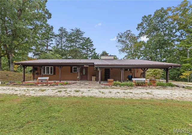 Photo 1 of Single family home for sale at 1521 W Highway 100, Hermann, MO 65041 | MLS# MIS26060017 | Listing updated on 2026-10-09