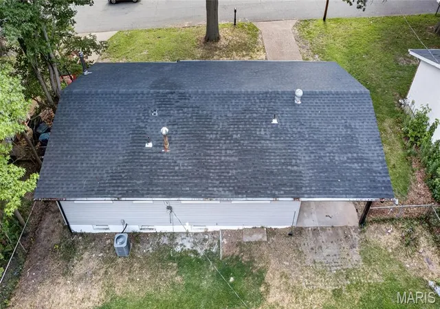 Photo 2 of Single family home for sale at 10418 Quaker Dr, Saint Louis, MO 63136 | MLS# MIS26060021 | Listing updated on 2026-09-18