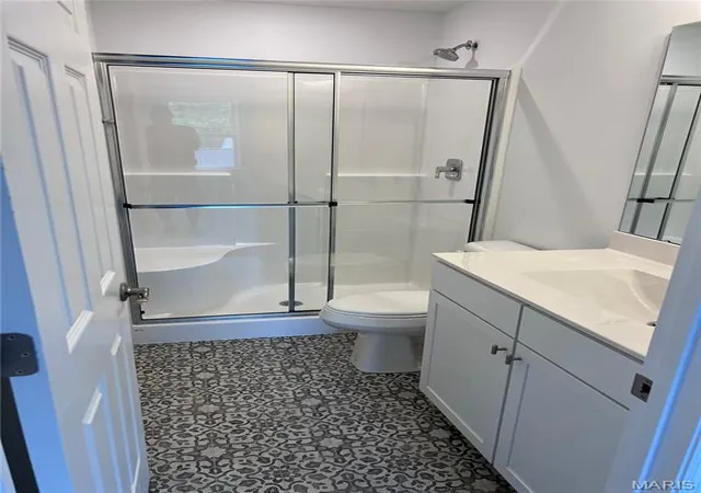 Photo 4 of Townhouse for sale at 7121 Trainor Pl #Middle, Saint Louis, MO 63116 | MLS# MIS26060025 | Listing updated on 2026-09-28