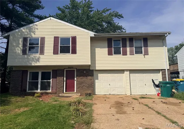 Photo 1 of Single family home for sale at 5429 Nantucket Ct, High Ridge, MO 63049 | MLS# MIS26060026 | Listing updated on 2026-09-25