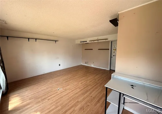 Photo 3 of Single family home for sale at 5429 Nantucket Ct, High Ridge, MO 63049 | MLS# MIS26060026 | Listing updated on 2026-09-25