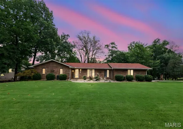 Photo 1 of Single family home for sale at 116 Lotus Dr, Edwardsville, IL 62025 | MLS# MIS26060031 | Listing updated on 2026-10-07