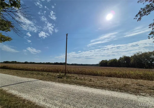 Photo 3 of Sale Pending at 0 Russell Rd (tract 6 26+/ Acres), Troy, MO 63379 | MLS# MIS26060033 | Listing updated on 2026-09-23