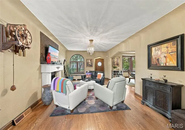 Photo 1 of Single family home for sale at 6515 Murdoch Ave, Saint Louis, MO 63109 | MLS# MIS26060040 | Listing updated on 2026-09-23